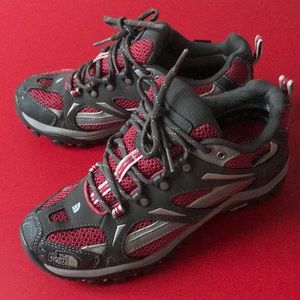 New! The North Face women sneakers